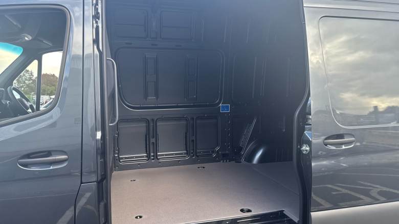 Mercedes-Benz Sprinter 315Cdi L2 Diesel Rwd 3.5t H2 Pro Van